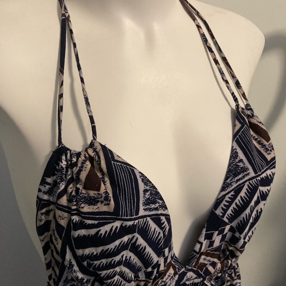 XS BCBG dress with pockets - Picture 2 of 9